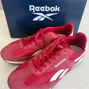 NEW Reebok Fiori Women’s Red Sneakers athletic shoes Size 8 Comfort Footbed